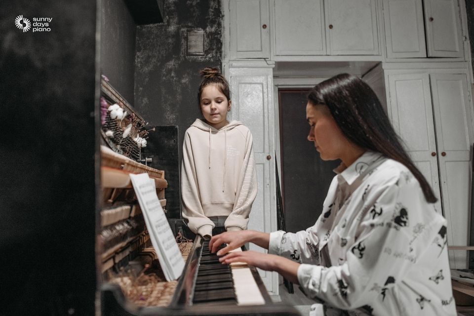 Bạn cần kết hợp kỹ năng chơi đàn piano và hát khi luyện cách đệm hát piano