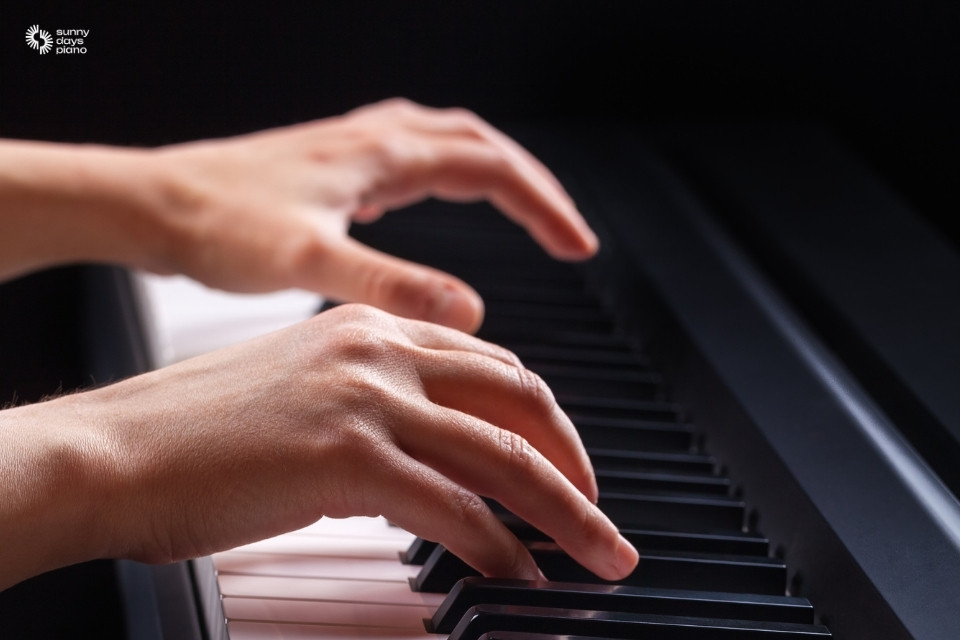 Bạn cần kiên nhẫn luyện tập các bản nhạc piano dễ chơi cho người mới bắt đầu để hiểu rõ về các kiến thức nhạc lý cơ bản 